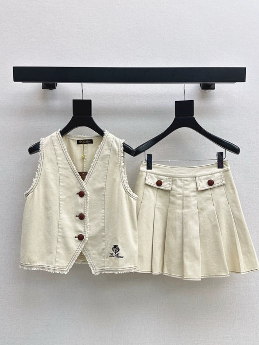 25 spring and summer new suit Sleeveless V-neck denim vest + age-reducing pressed pleated half skirt