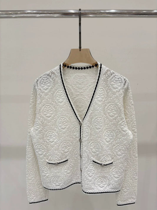 T 25 Early Autumn New Lapel Three-dimensional Relief Grainy Hollow Cardigan