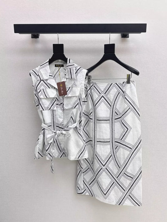 25 Spring and Summer Latest Vest Suit Lapel Vest + Skirt