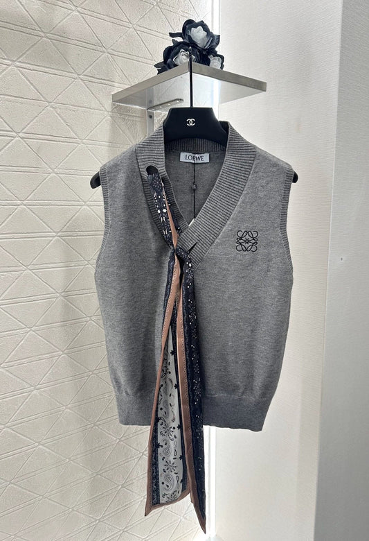 LO 25 Scarf Knit Vest