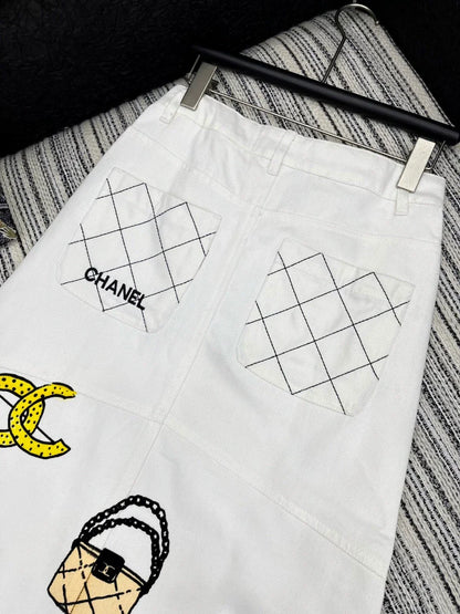 CE 25 New Funky Athletic white little shor