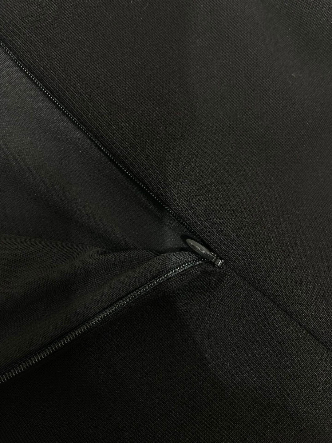 BA 25 new black hot diamond skirt