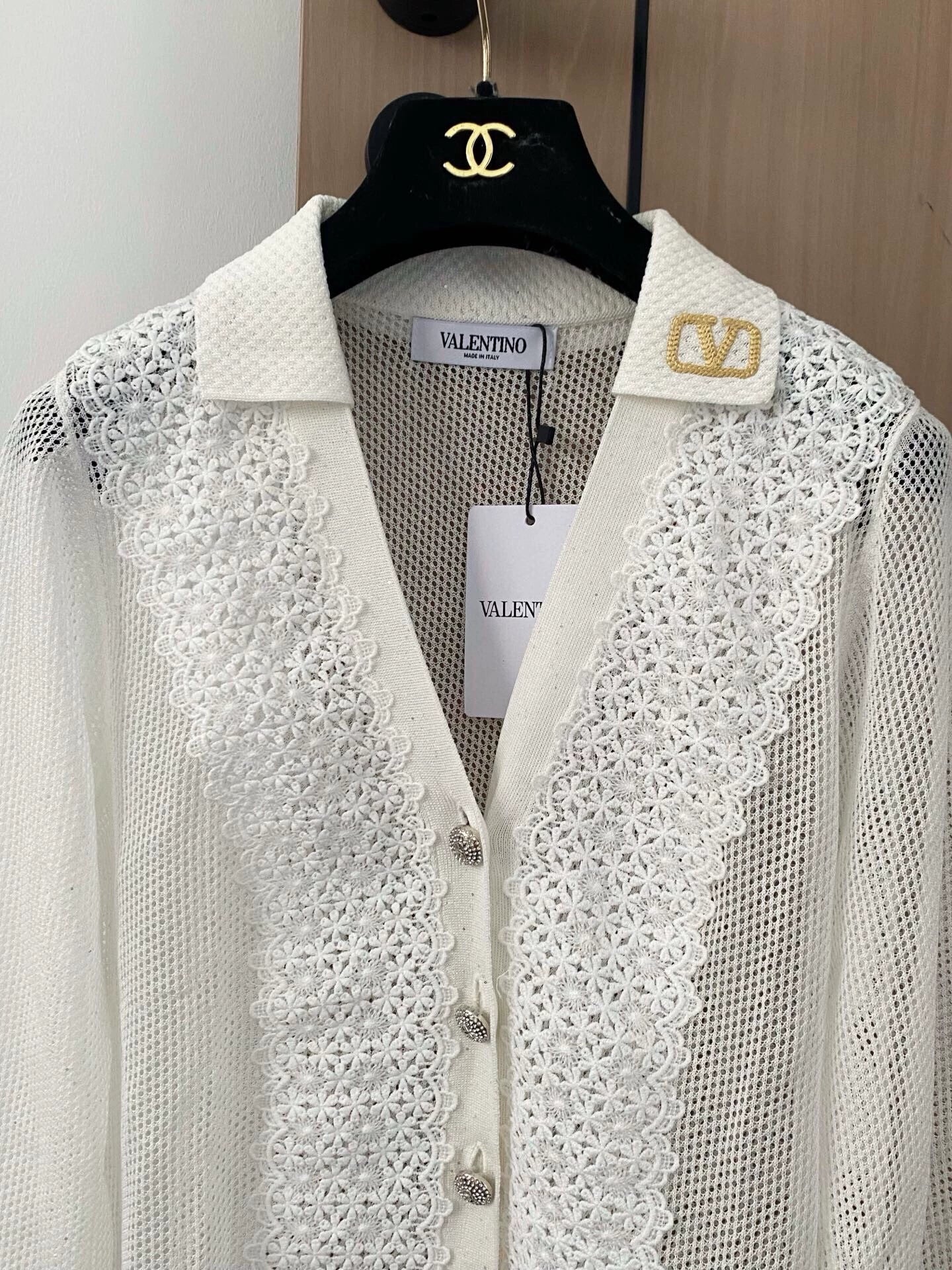 V 25 New hollow V-neck cardigan embroidered fashion versatile casual long-sleeved cardigan