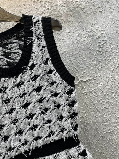 25 New Houndstooth Retro Tassel Vest Dress
