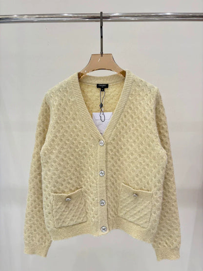 C 25 Spring and Summer new V-neck letter logo white intarsia button knitted cardigan