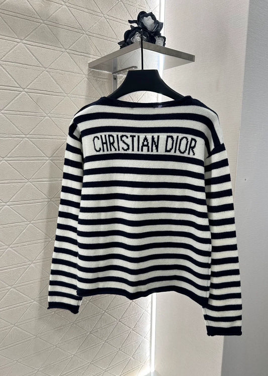 D 25 Striped long-sleeved knit top