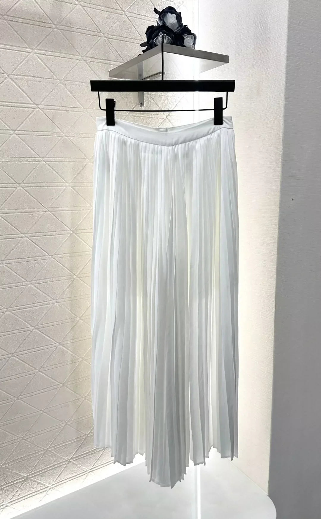 C 25 Early Autumn New Style Temperament Pleated Trousers