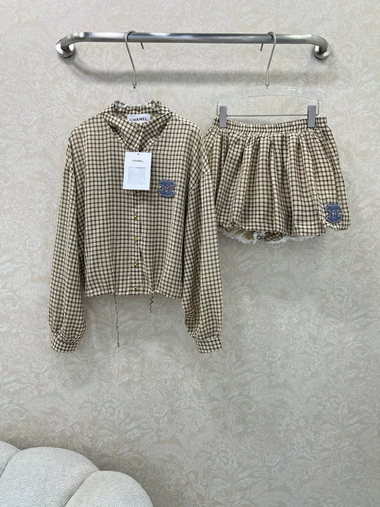 C 25 new vintage fine plaid suit