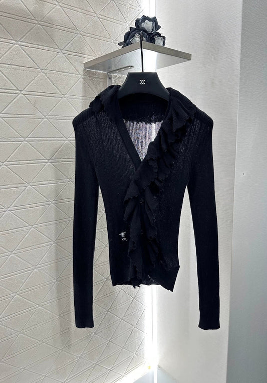 25 3D Lace Lapel Knit Top