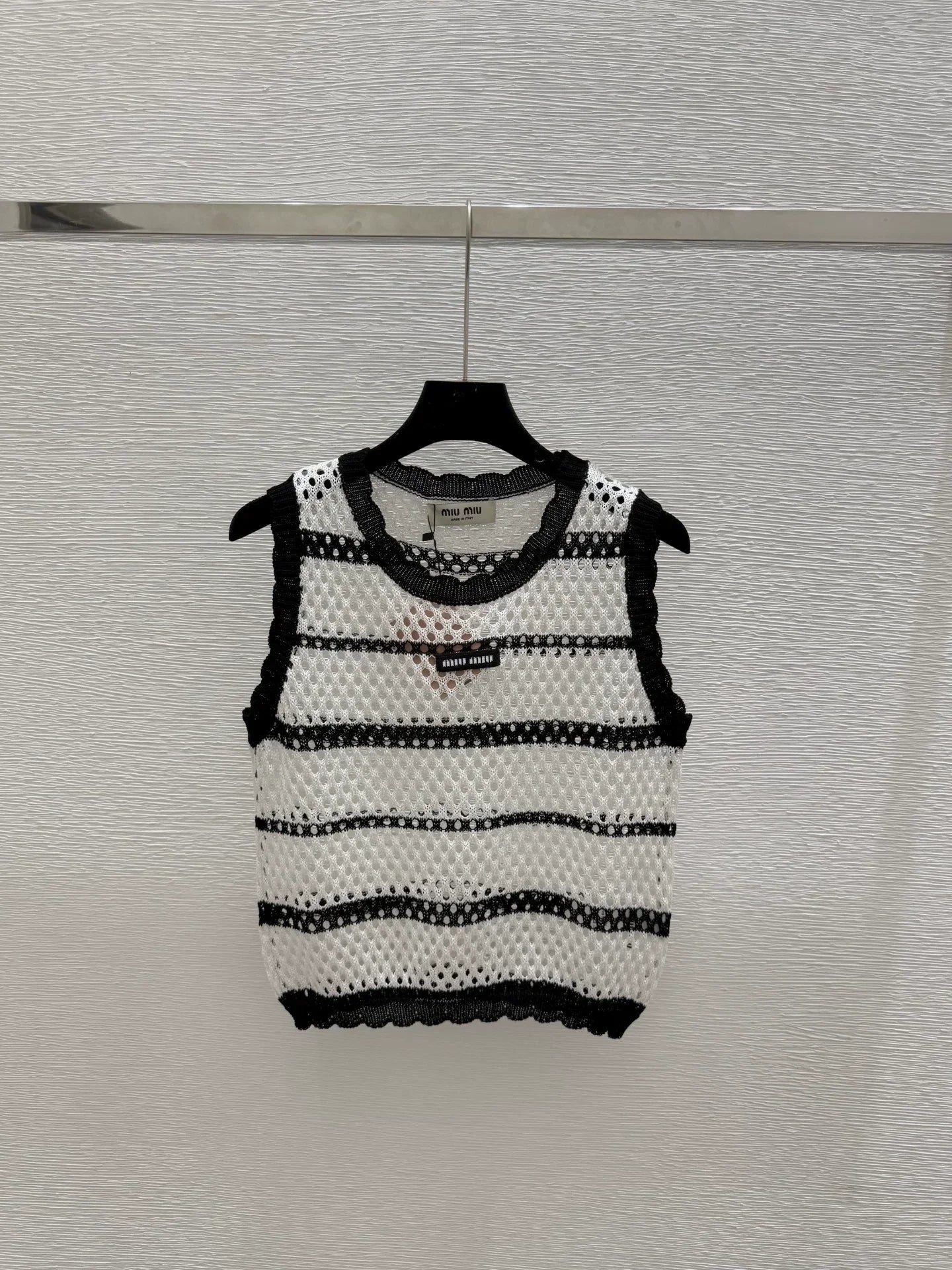 25 new striped logo hollow sleeveless knitted vest