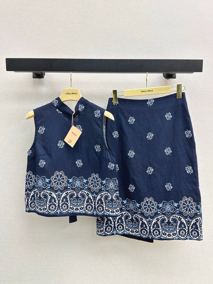 M 25 Spring/Summer Sleeveless Top + High Waisted Hip Half Skirt Set