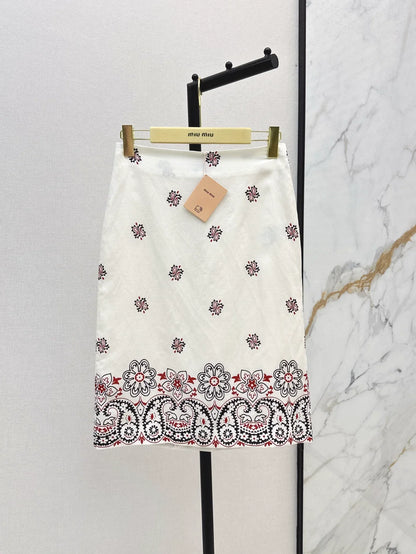 M 25 Spring/Summer Sleeveless Top + High Waisted Hip Half Skirt Set