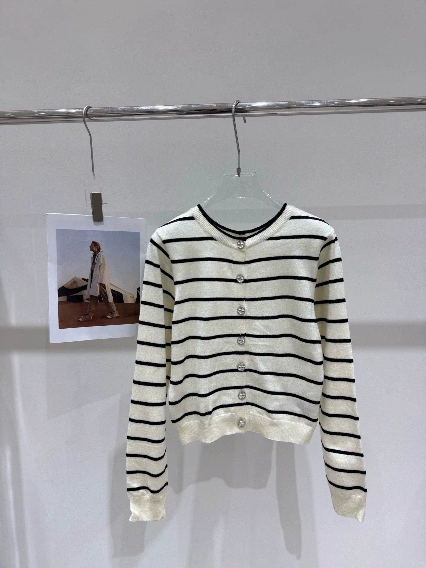 25 New Swallow Logo Front and Back Button Round Neck Cardigan
