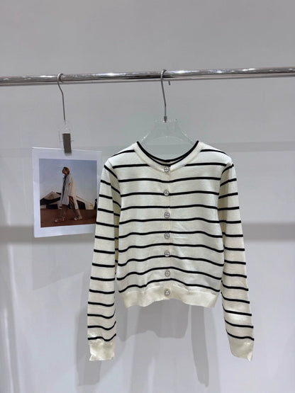 25 New Swallow Logo Front and Back Button Round Neck Cardigan