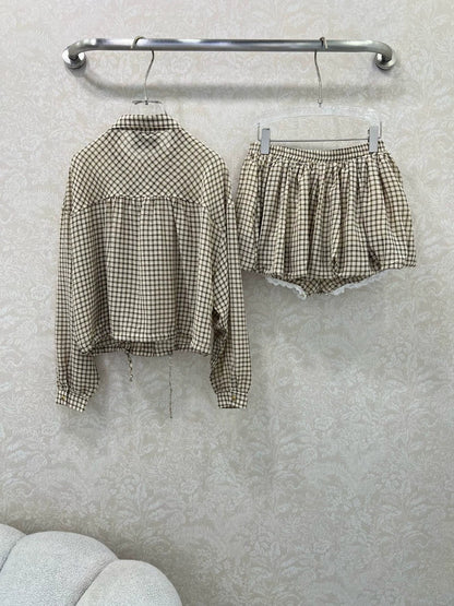 C 25 new vintage fine plaid suit