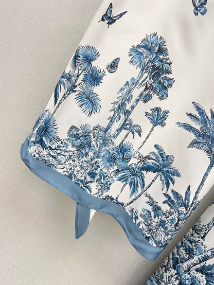 D 25  The latest resort collection suits for spring/summer