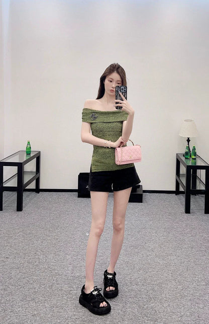 C 25 New One-Shoulder Knit Tops