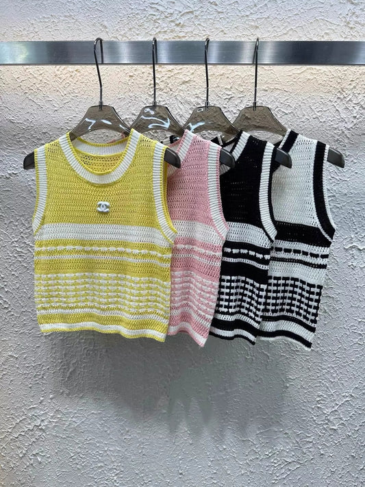 25 Summer New Hollow Knitted Vest