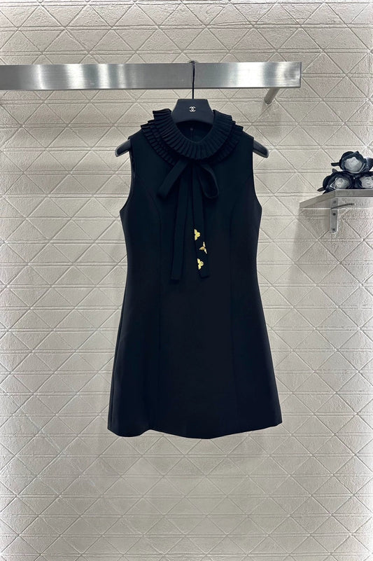 L 25 Bow Sleeveless Dress
