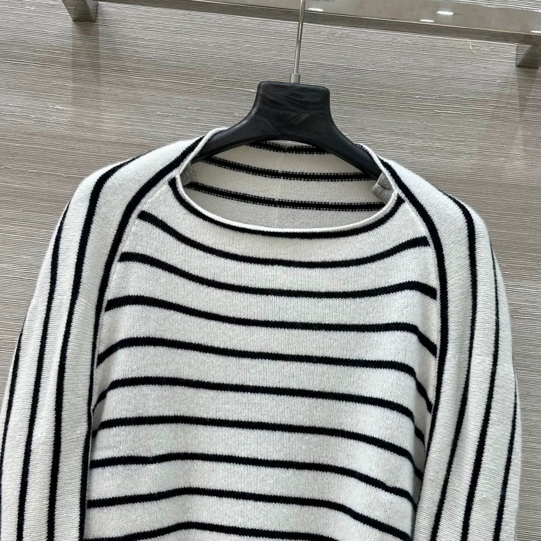 D 25 new drawstring design drawstring striped wool top.