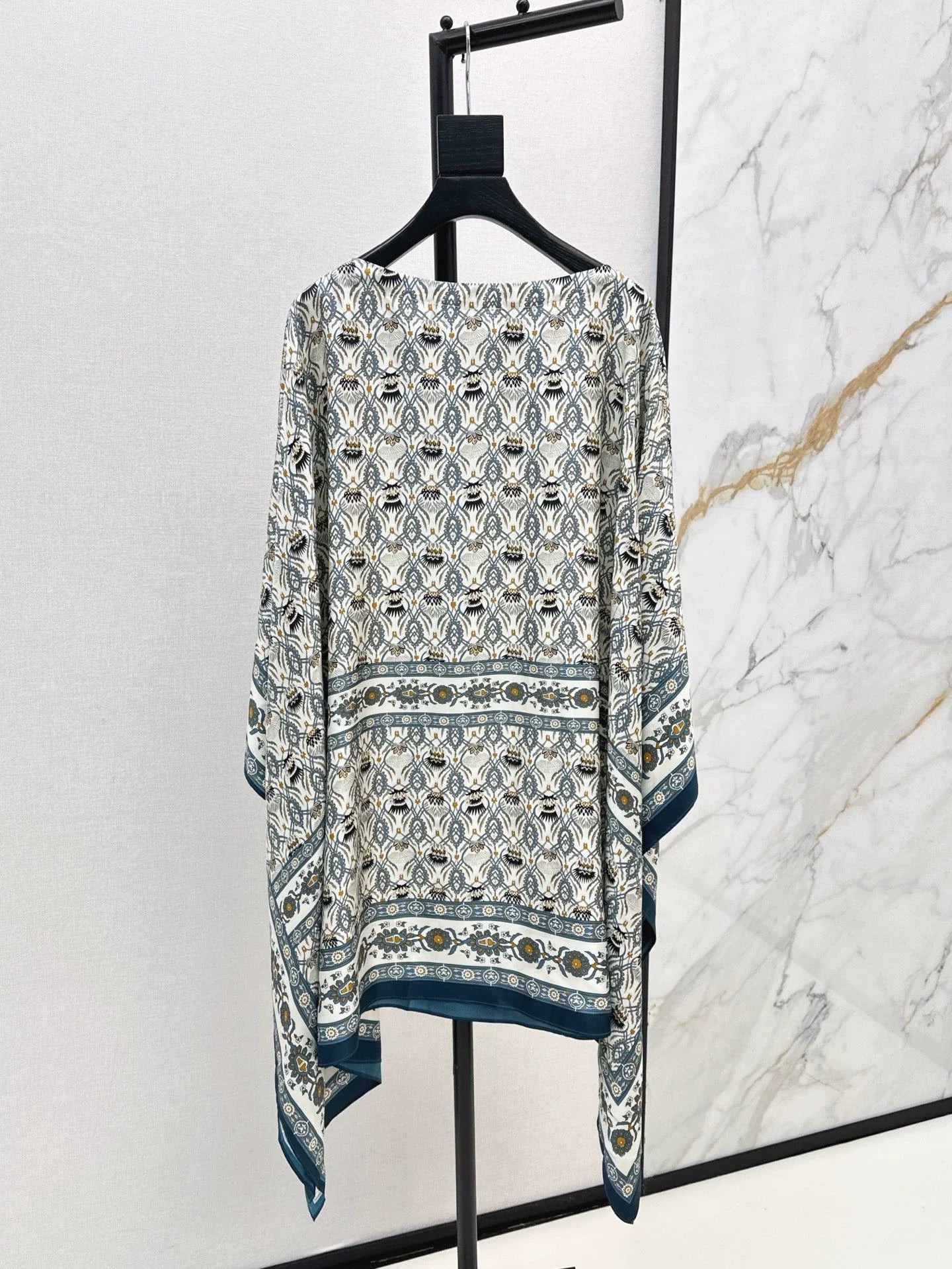 25 Spring and Summer New Romantic Holiday Style Cape Shawl Cardigan Dress