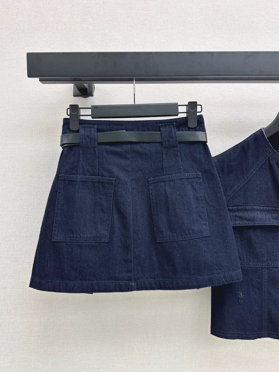 D 25 New Belt Decoration Denim Suit