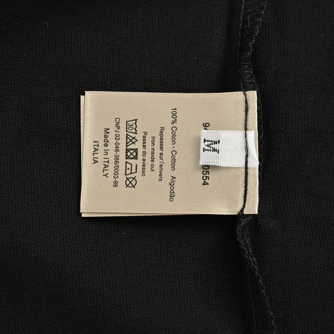 25SS Stitch-rendered lettering logo short sleeves