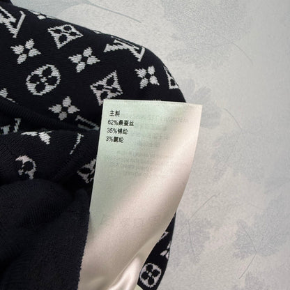 2025 Early Fall Jacquard patchwork hooded knitted short-sleeved cardigan!