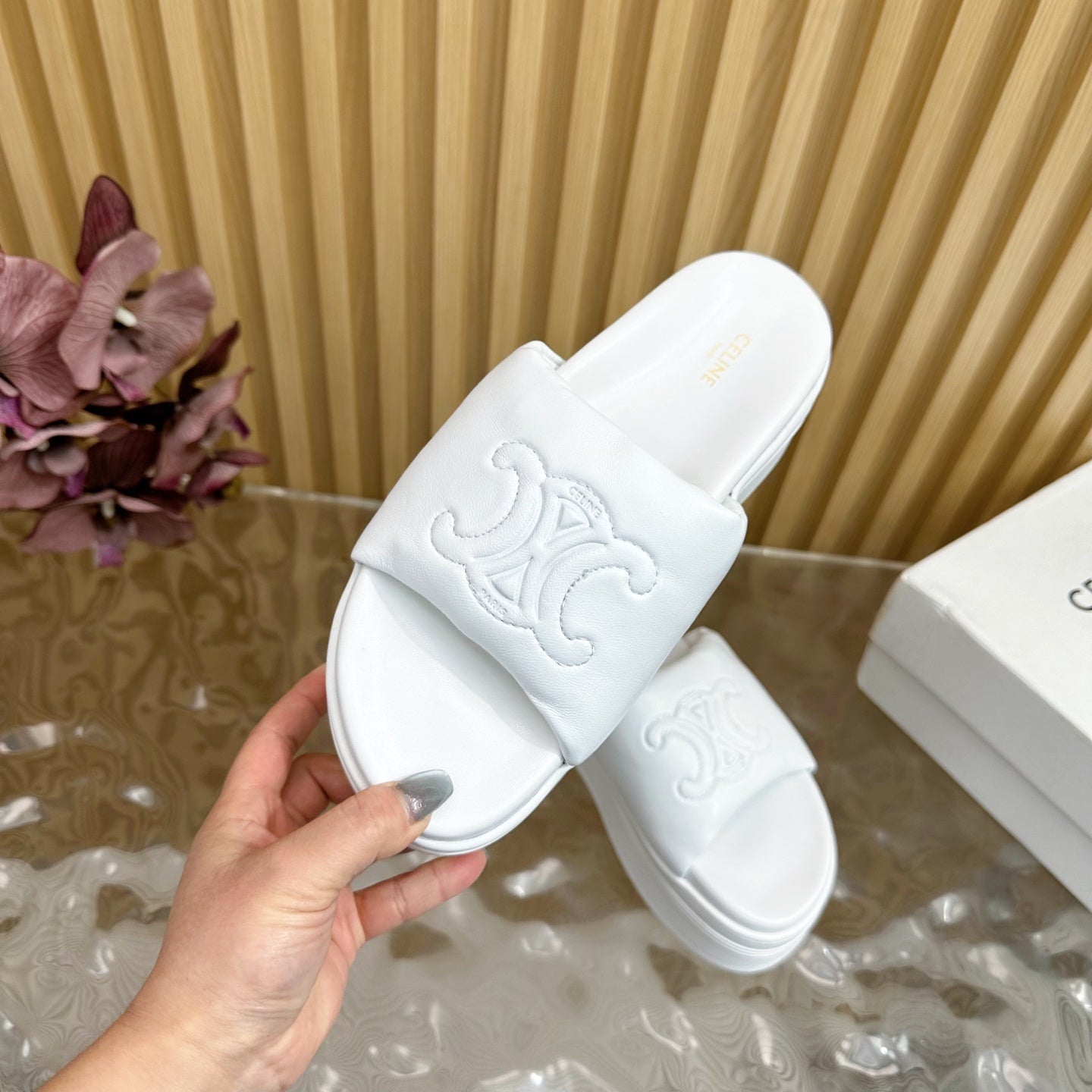 25 Sline Sandal White Sheepskin 285911