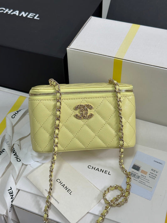 25C Vanity Case 17cm Yellow Caviar Leather Heart Rhinestone Light Gold Hardware 243418