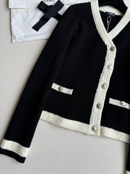 Cardigan In Black Mix White Wool