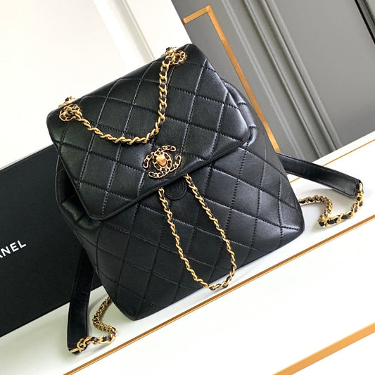 25 BACKPACK IN BLACK CALFSKIN GOLD HARDWARE