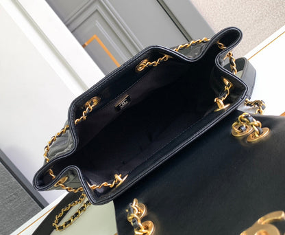 25 BACKPACK IN BLACK CALFSKIN GOLD HARDWARE