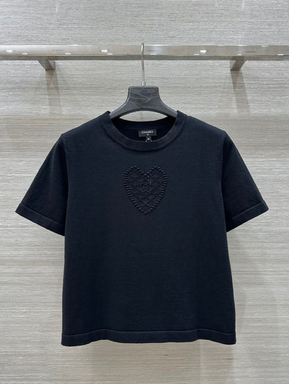 25 new products, love double C knitted short-sleeved top