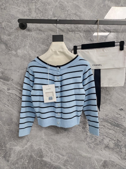 C 25 Cardigan with Swallow Buttons in Light Blue and Black
