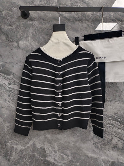 C 25 Cardigan with Swallow Buttons in Light Blue and Black
