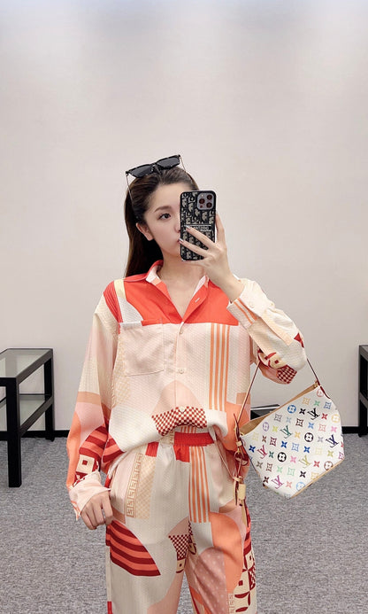 2025 new products are on sale Printed shirt and trousers set