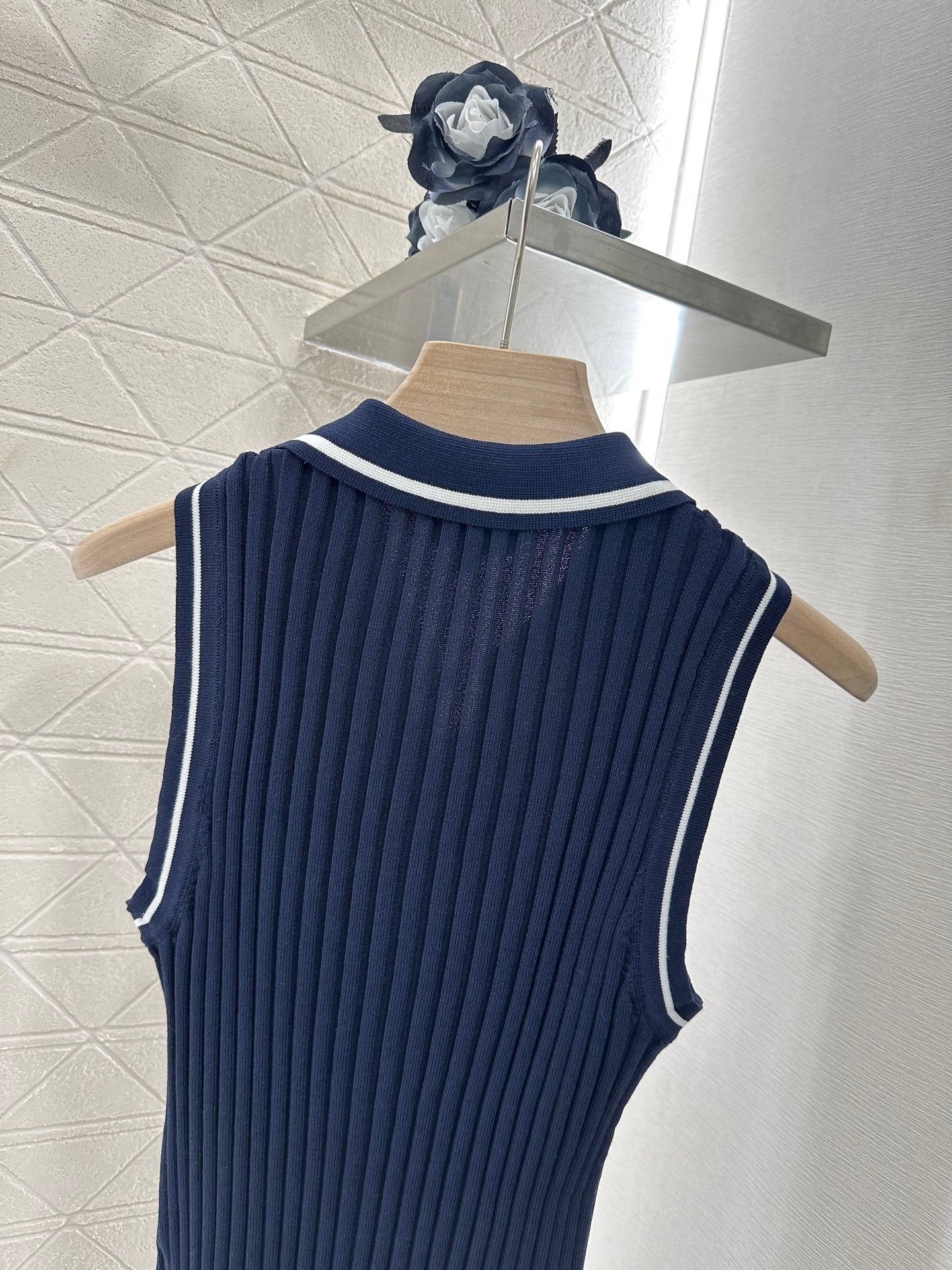2025 new product Striped knitted vest
