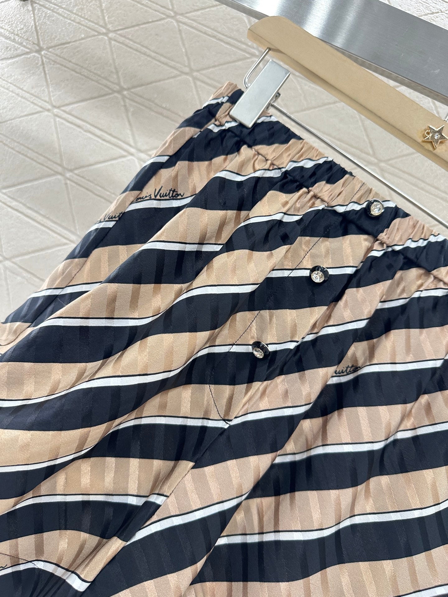 ♥2025 new products Silk shorts