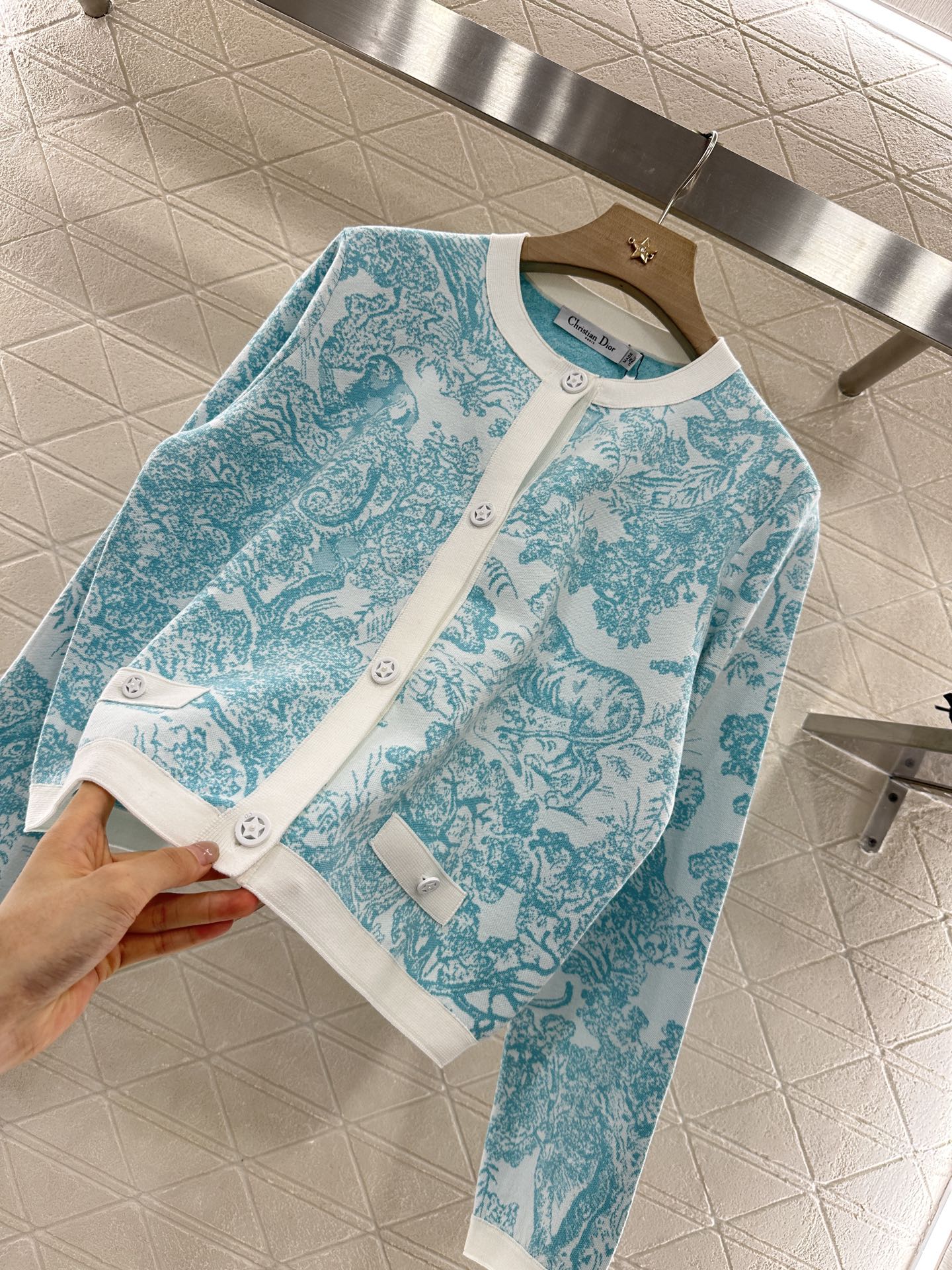 2025 new product Jacquard knitted cardigan
