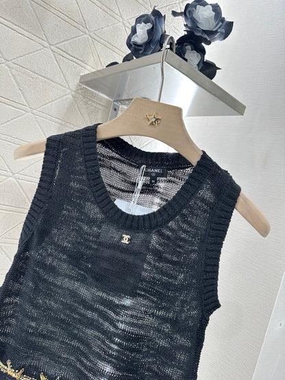 25 new product Embroidered knitted vest