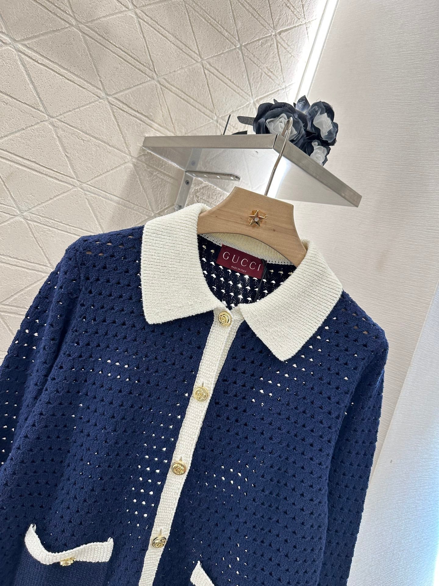 25 new product Hollow knitted cardigan