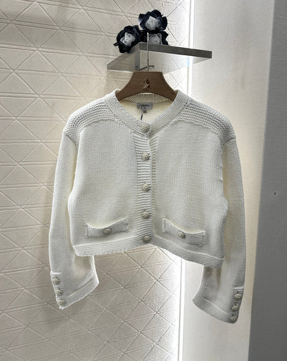 25 new products Cardigan and skirt set