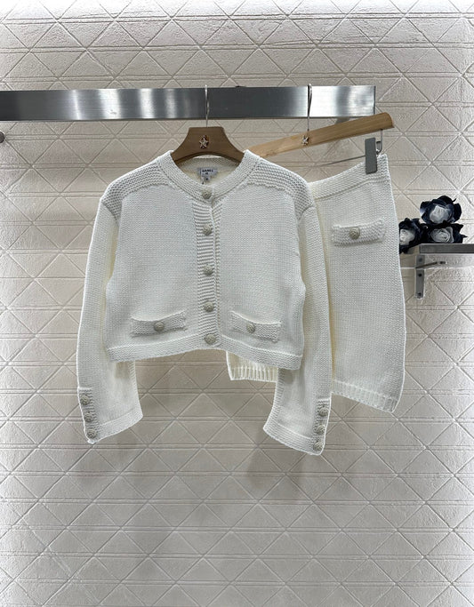 25 new products Cardigan and skirt set