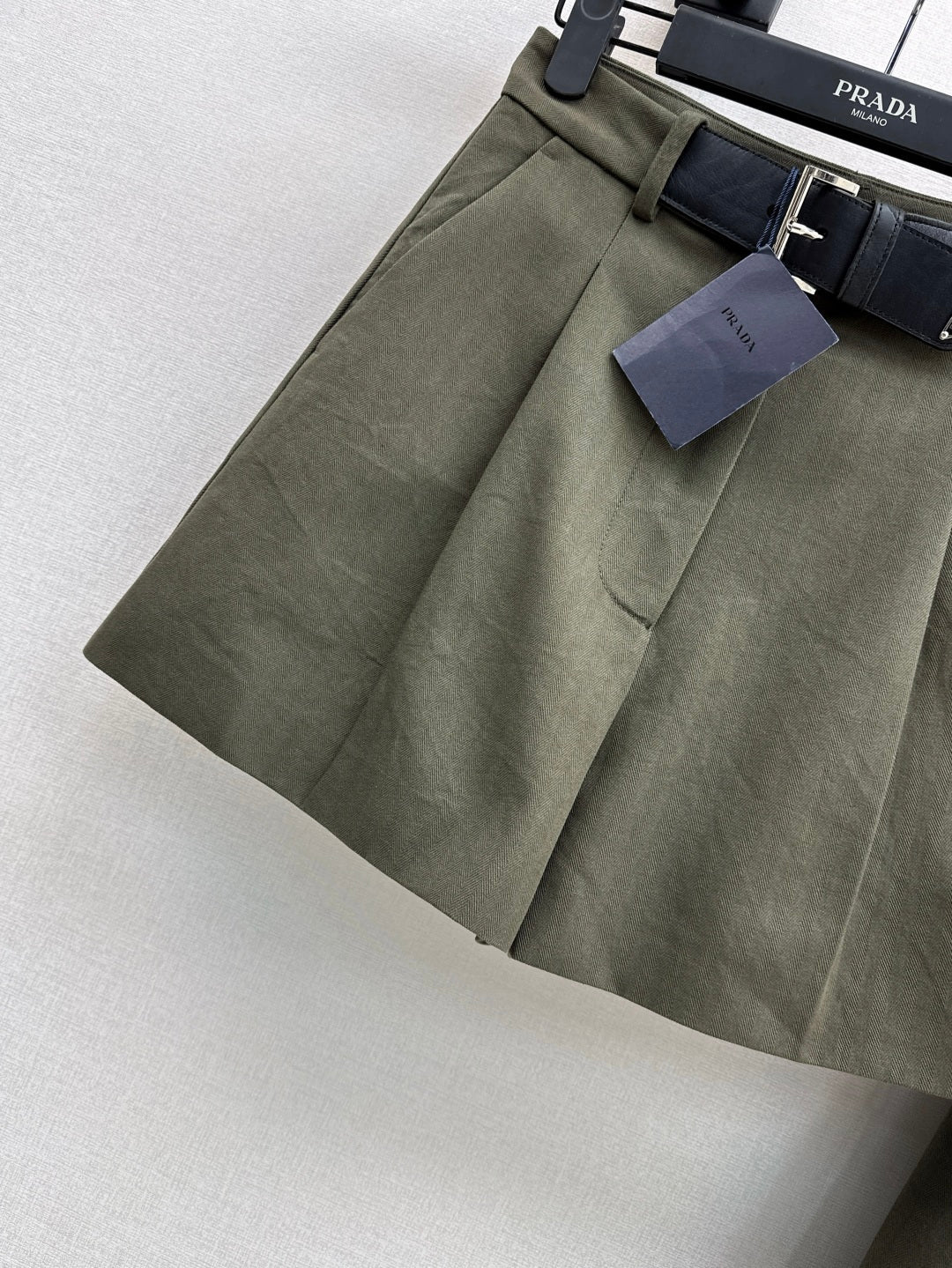 25fw belt skirt