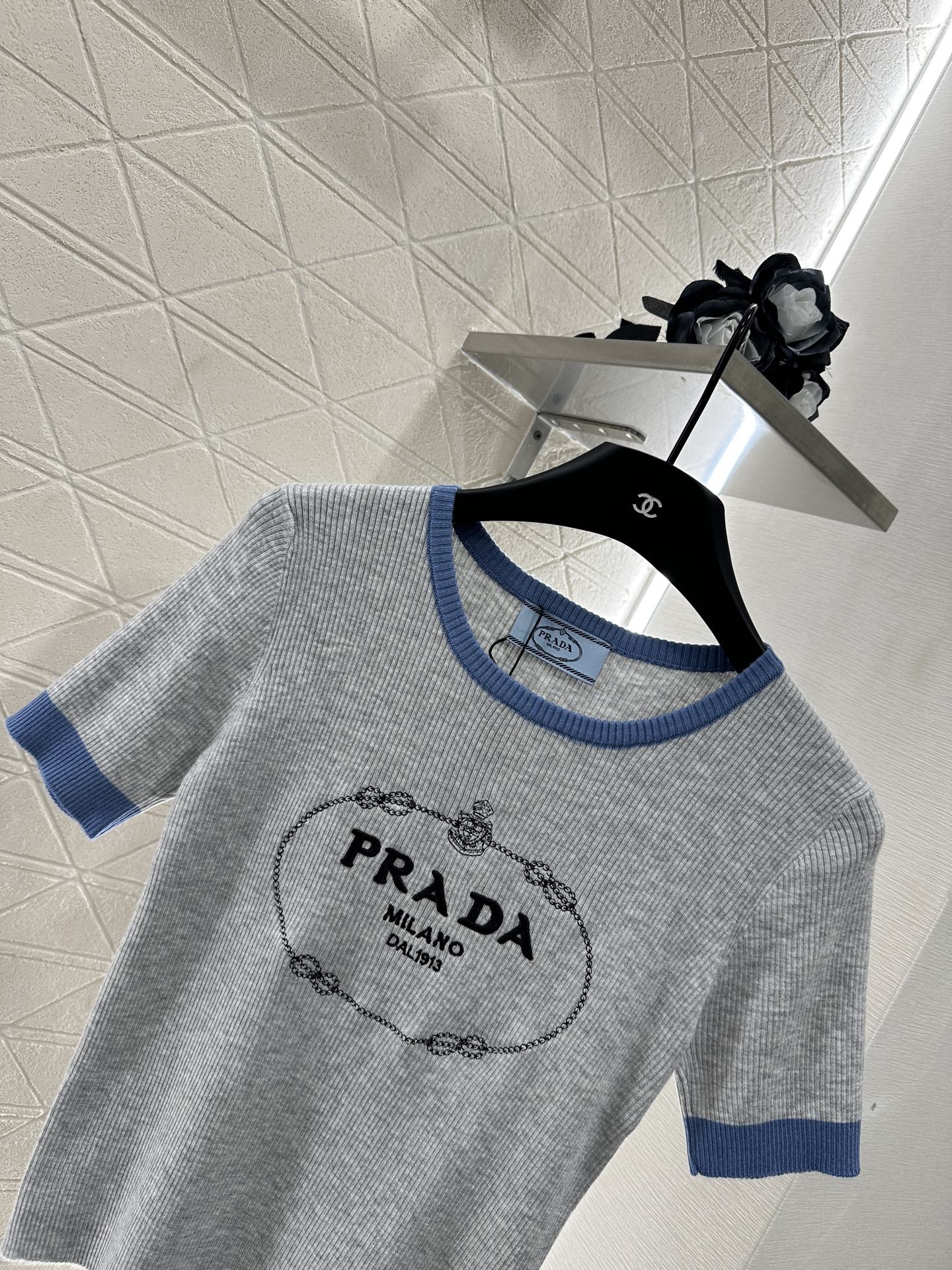 2025 new product Embroidered knitted short sleeves