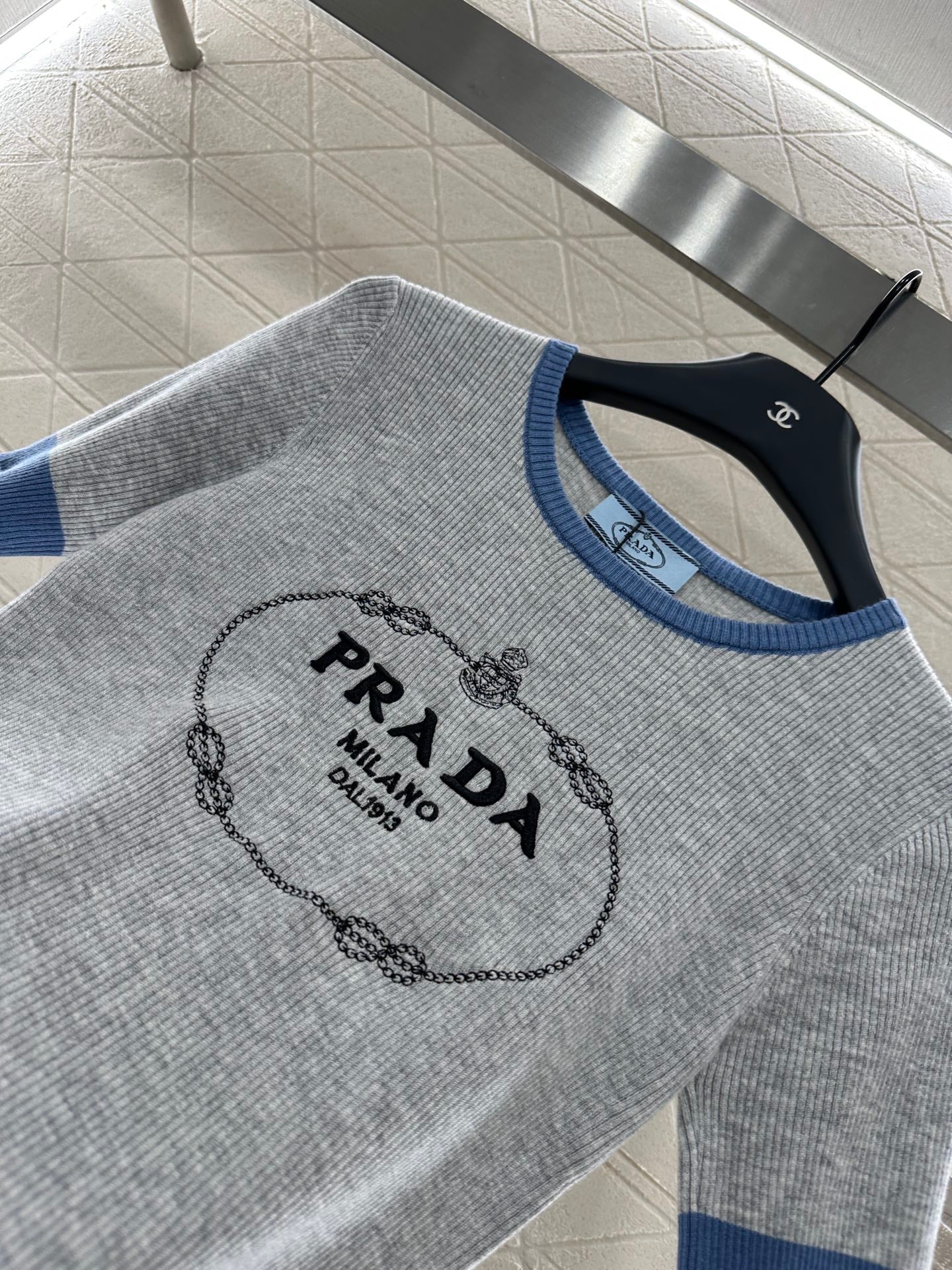 2025 new product Embroidered knitted short sleeves
