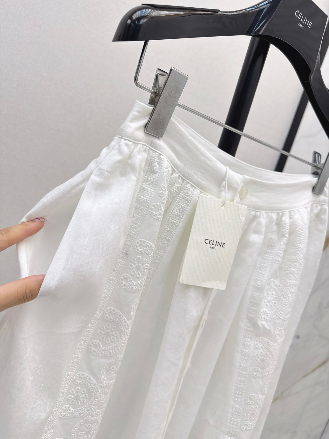 25fw embroidered skirt