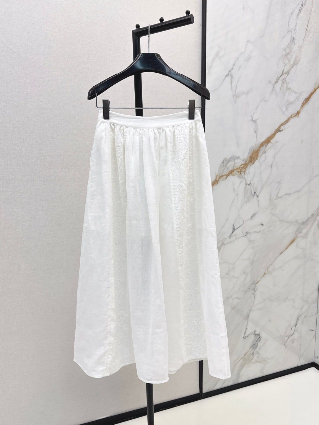 25fw embroidered skirt