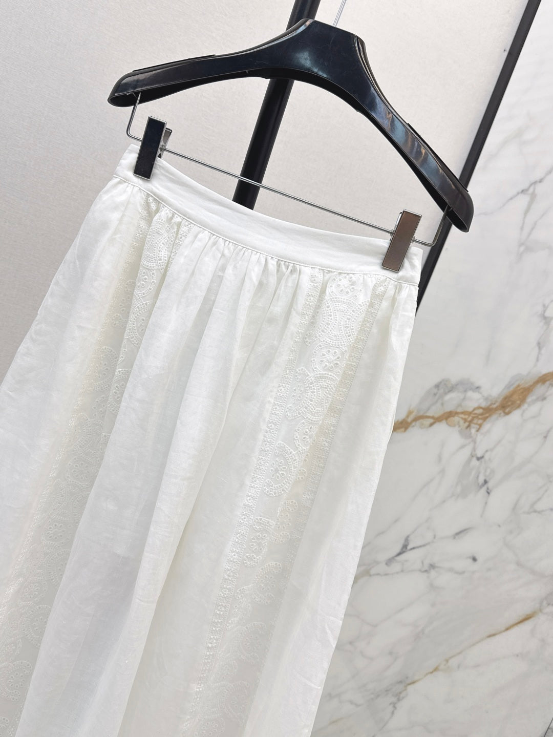 25fw embroidered skirt